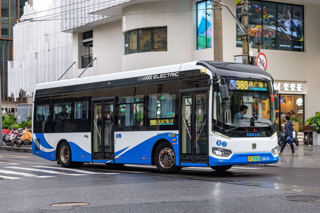 Bất Động Sản Quận Hai Bà Trưng Triển Vọng Và Thách Thức Của Gã Khổng Lồ Giải Trí