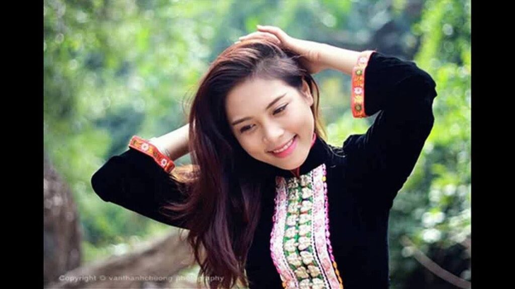 Hinh Co Gai Cute – Góc Nhìn Đa Chiều Về Tự Do Và Hình Ảnh Bản Thân Trong Xã Hội Hiện Đại