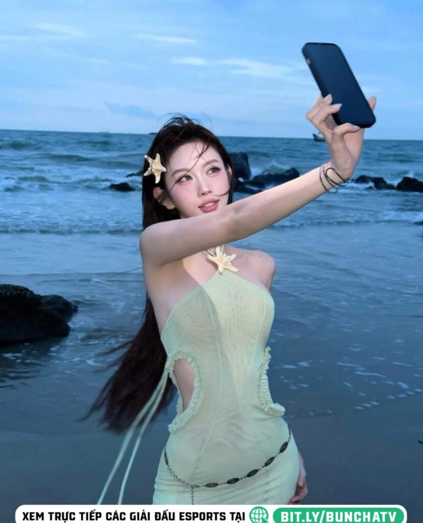 Hình Ảnh Cô Gái Cute Khi Vẻ Đẹp Trẻ Trung Kết Hợp Với Phong Cách Hiện Đại Gây Ấn Tượng Mạnh Mẽ