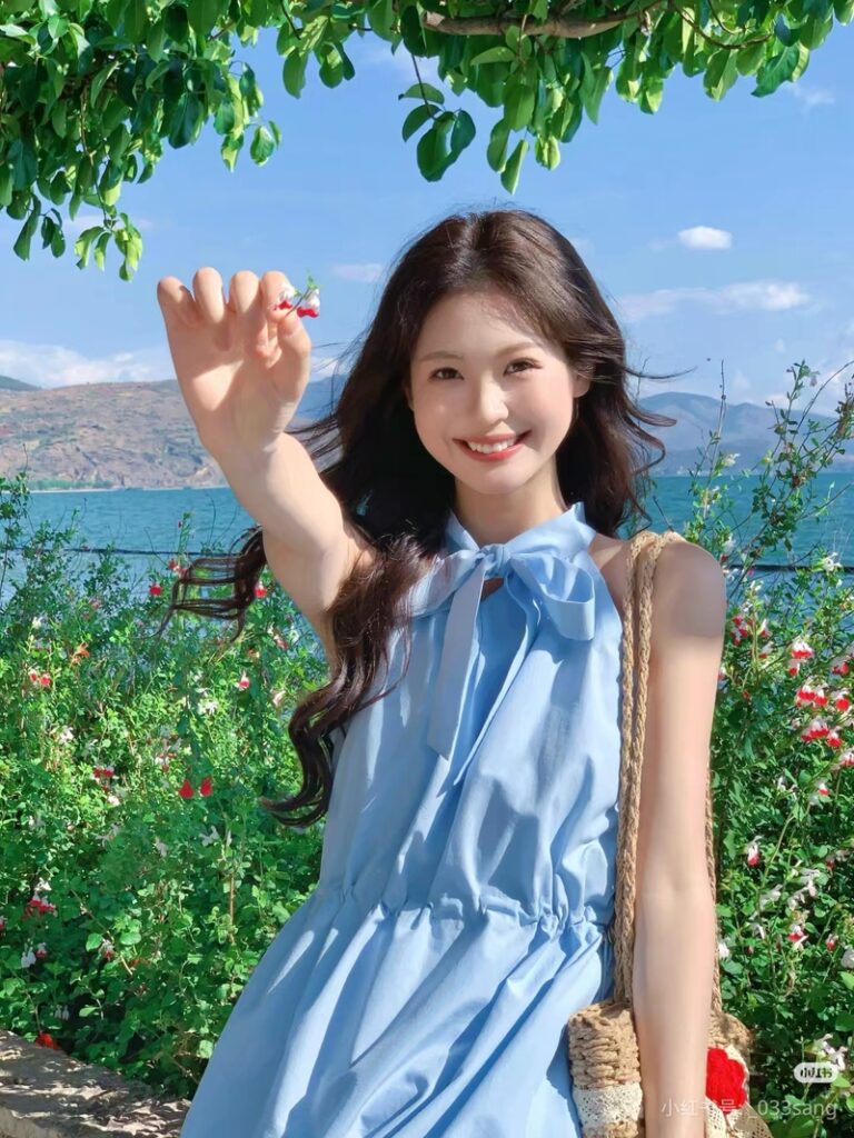 Ảnh Gái Mặc Áo Trắng Câu Chuyện Vẻ Đẹp Ngây Thơ Và Gây Mưa Gió Trong Cõi Nhân Loại